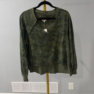 Pilcro Green Camo Print V Cut Pullover Cotton Sweater S NWT